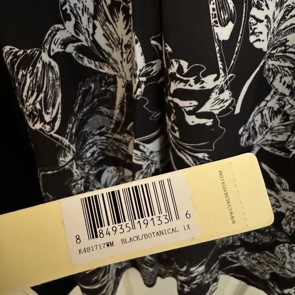 NWT Cyrus Open Front Black 3/4 Sleeve Cardigan With Floral Back 1X